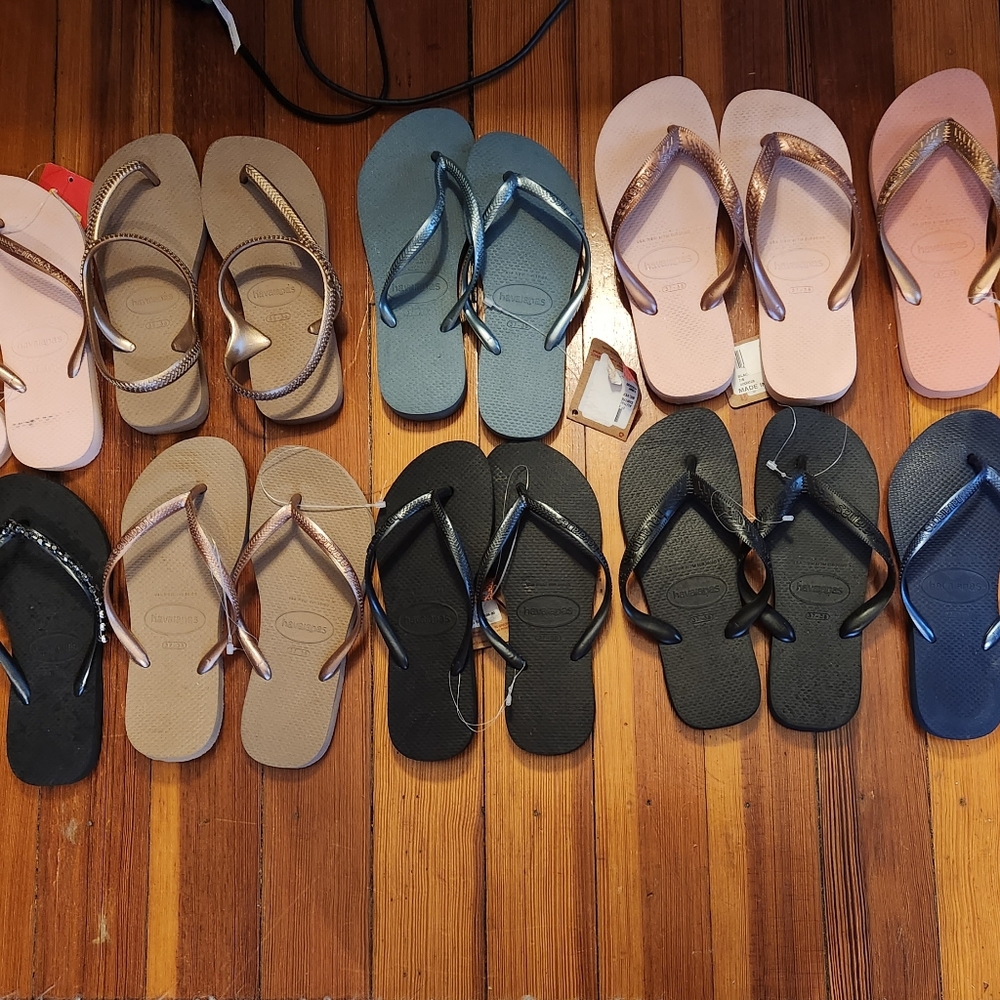 LOT 13 Pairs Women's Size 7/8 Havianas